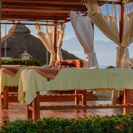 Grand Decameron Complex Bucerias, A Trademark All-Inclusive Resort Bagian luar foto