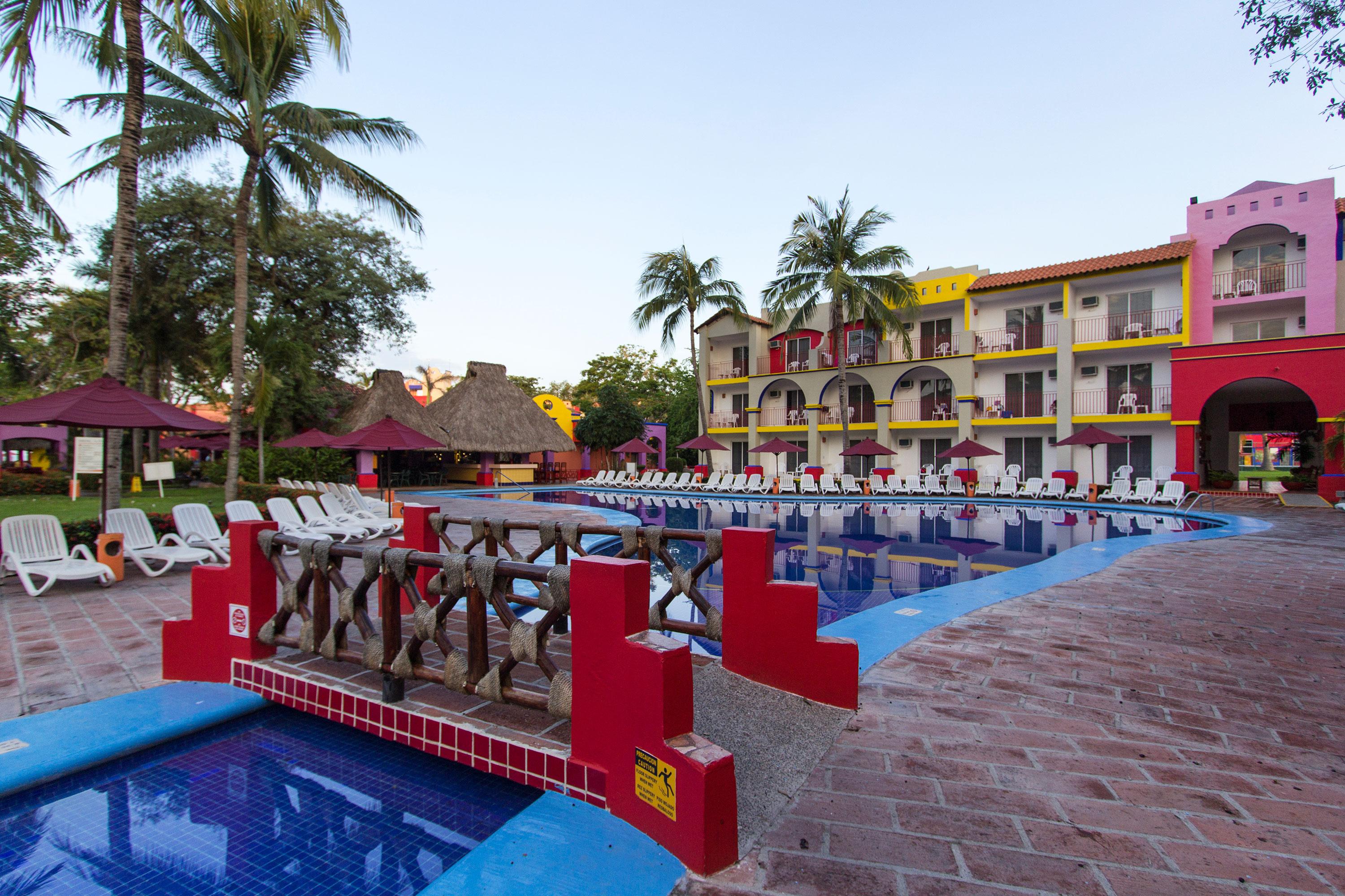 Grand Decameron Complex Bucerias, A Trademark All-Inclusive Resort Bagian luar foto
