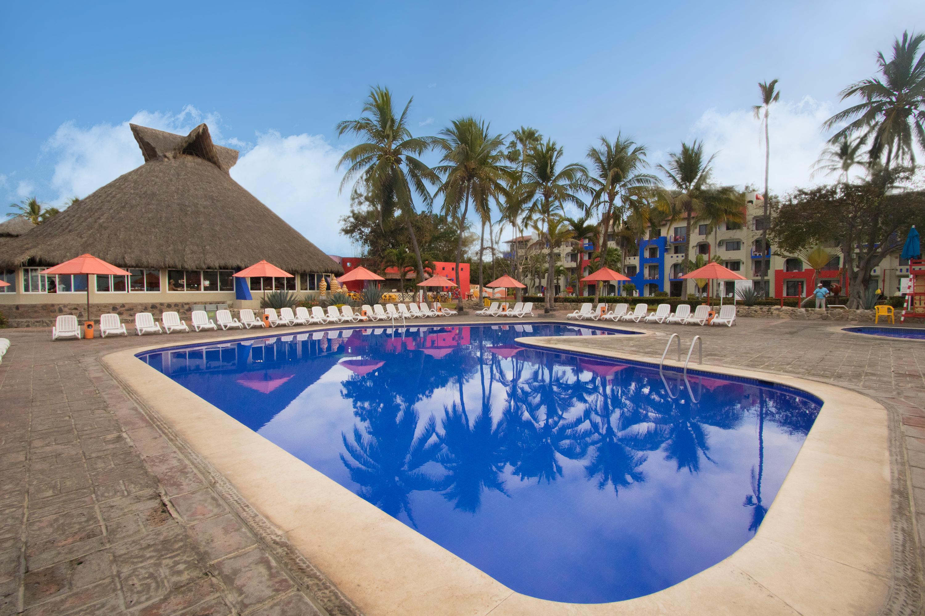 Grand Decameron Complex Bucerias, A Trademark All-Inclusive Resort Bagian luar foto