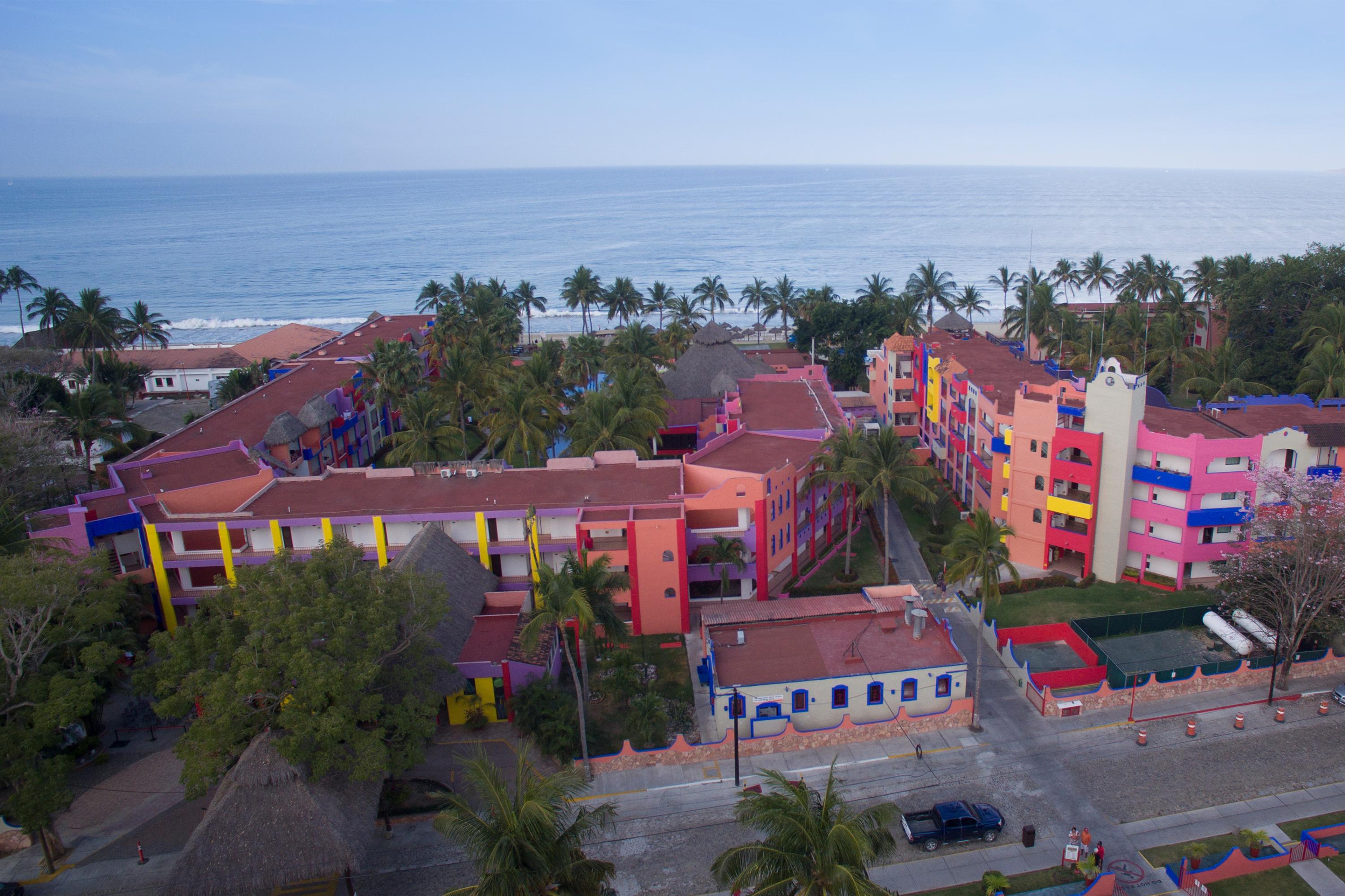 Grand Decameron Complex Bucerias, A Trademark All-Inclusive Resort Bagian luar foto