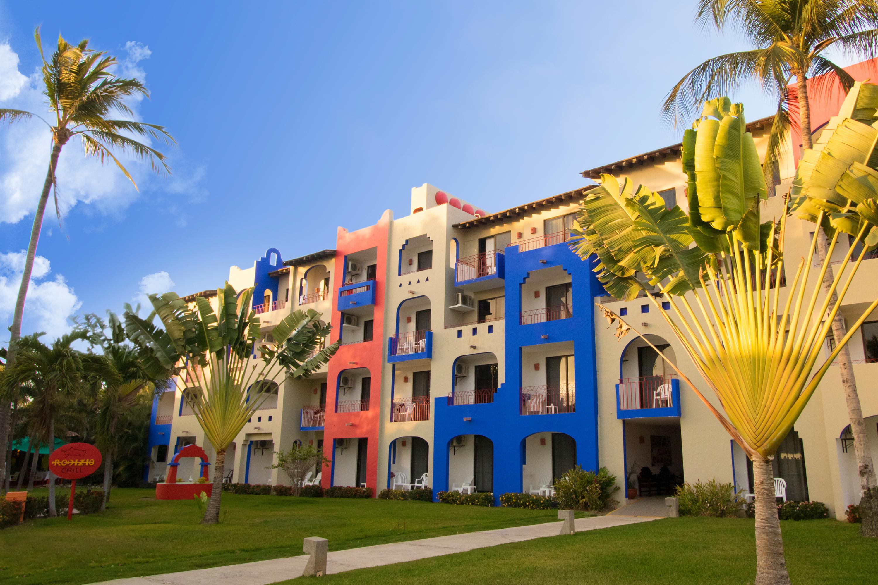 Grand Decameron Complex Bucerias, A Trademark All-Inclusive Resort Bagian luar foto