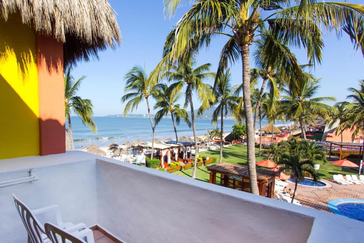 Grand Decameron Complex Bucerias, A Trademark All-Inclusive Resort Bagian luar foto