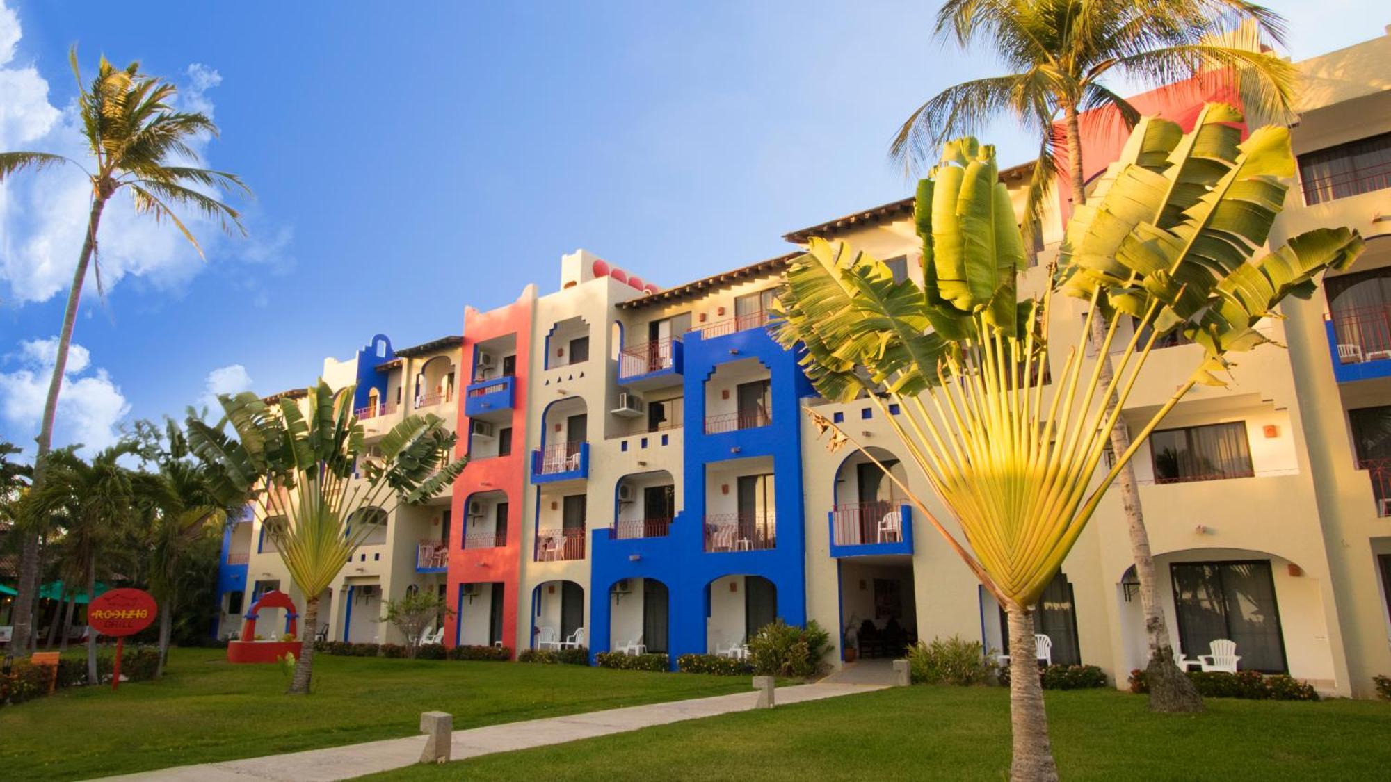 Grand Decameron Complex Bucerias, A Trademark All-Inclusive Resort Bagian luar foto