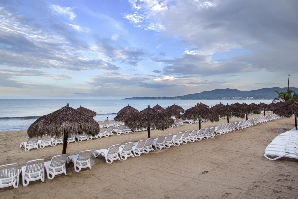 Grand Decameron Complex Bucerias, A Trademark All-Inclusive Resort Bagian luar foto